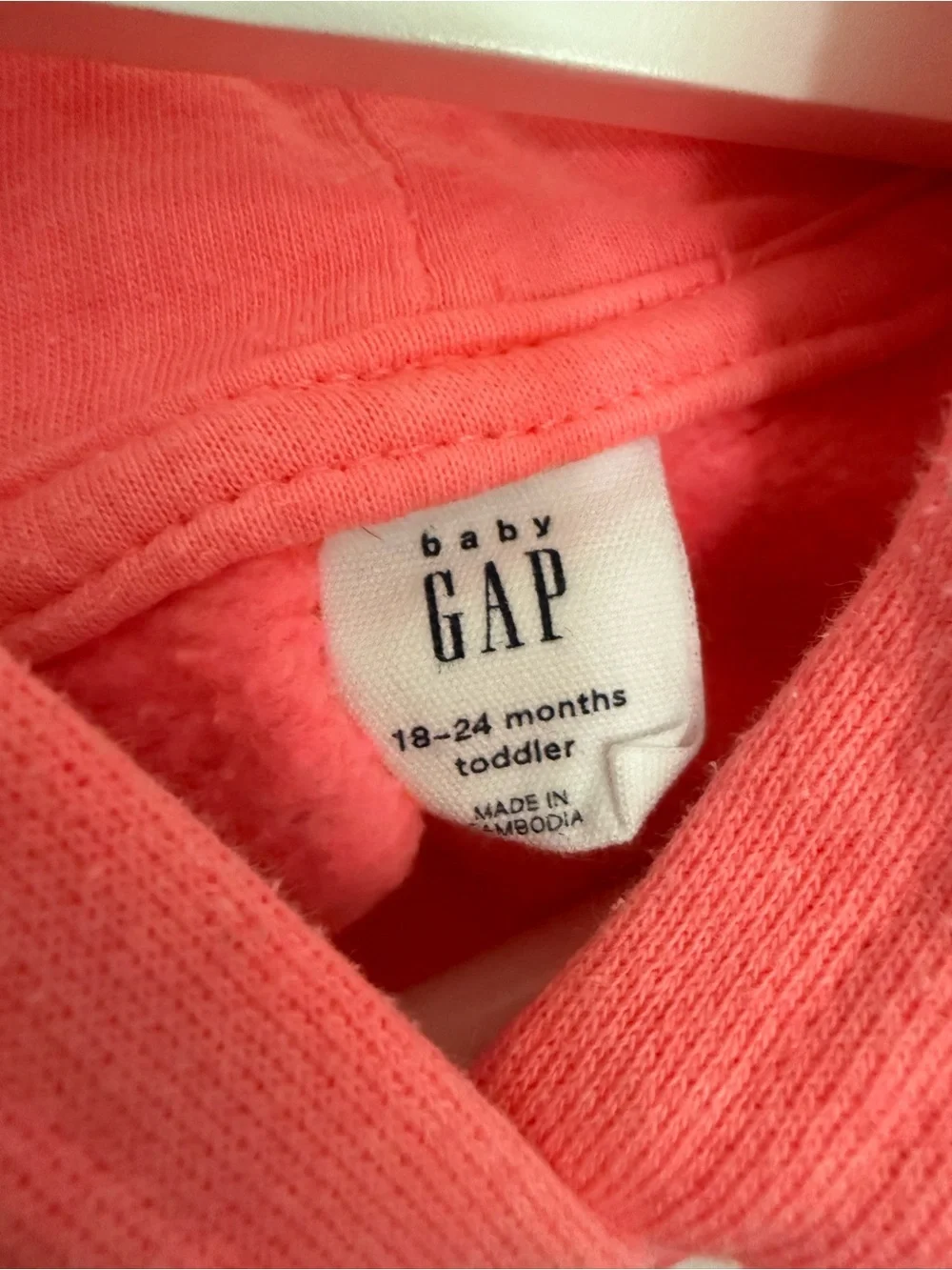 GAP neon pink